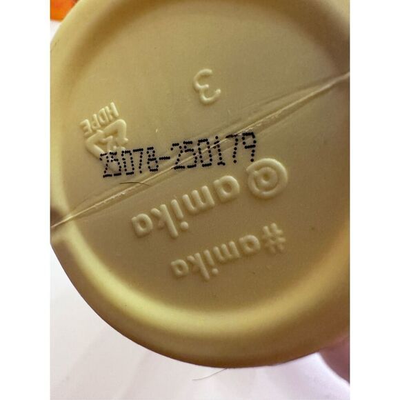 amika Frizz-Me-Not Hydrating Anti-Frizz Treatment 200ml - Picture 5 of 6